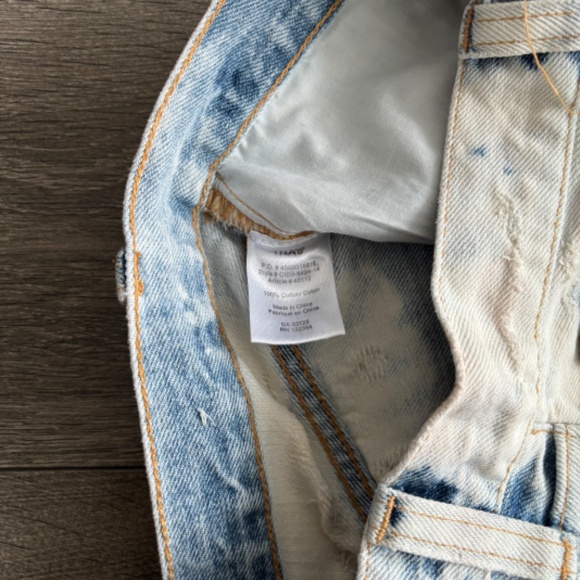 Aritzia TNA Faded Dyed Denim Shorts - Picture 7 of 10